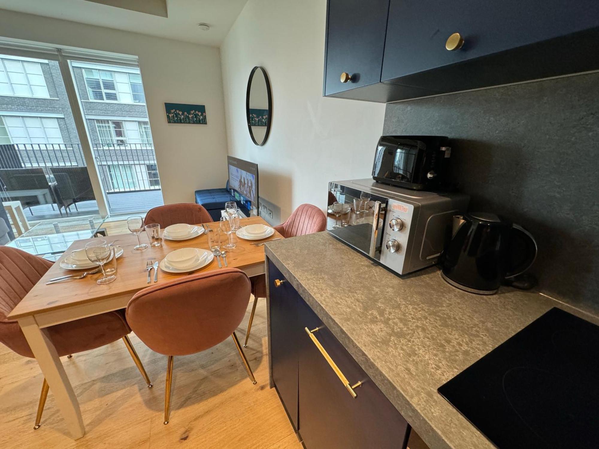 London Luxury Flat With Balcony, River View, O2 Arena, Excel, Canary Wharf, Station Appartement Buitenkant foto